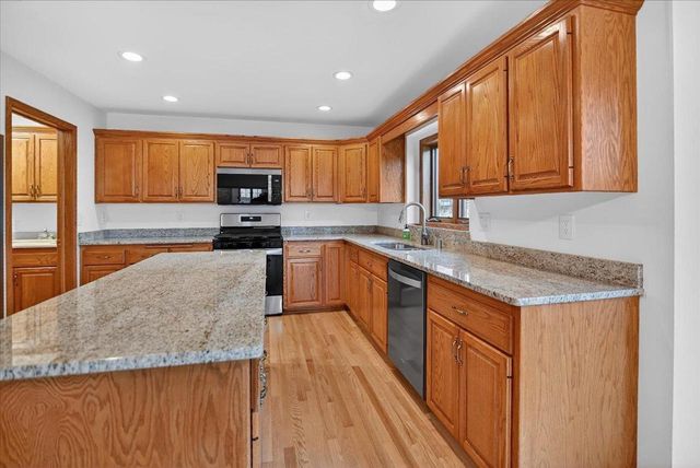 5406 Sandhill Drive, Middleton, WI 53562