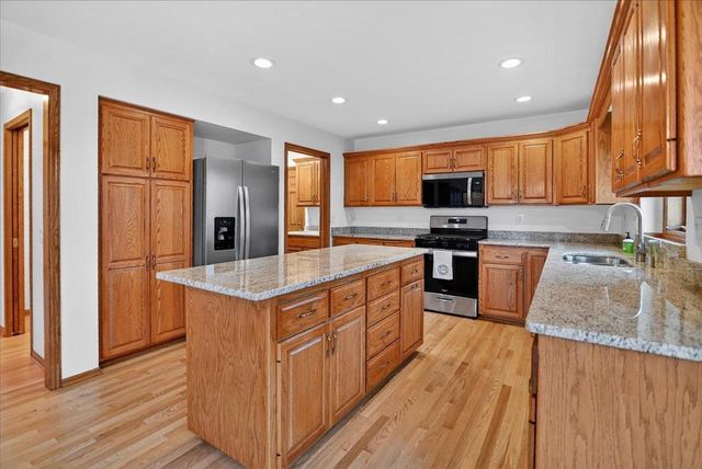 5406 Sandhill Drive, Middleton, WI 53562