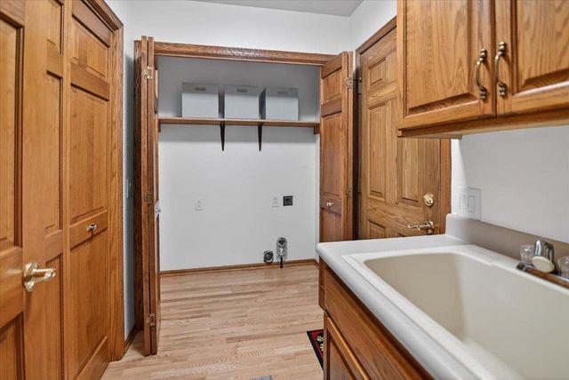 5406 Sandhill Drive, Middleton, WI 53562