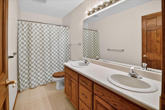 5406 Sandhill Drive, Middleton, WI 53562