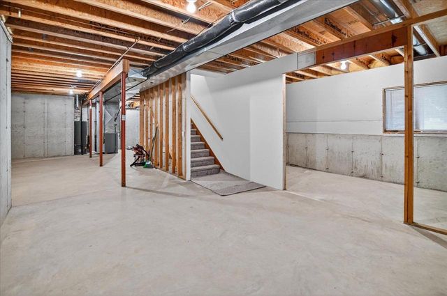 5406 Sandhill Drive, Middleton, WI 53562