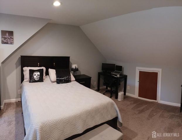 209 Eaton Avenue, Trenton, NJ 08619