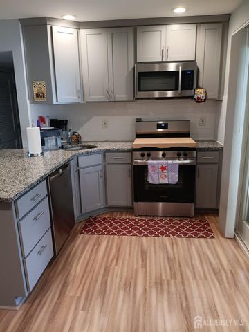 209 Eaton Avenue, Trenton, NJ 08619