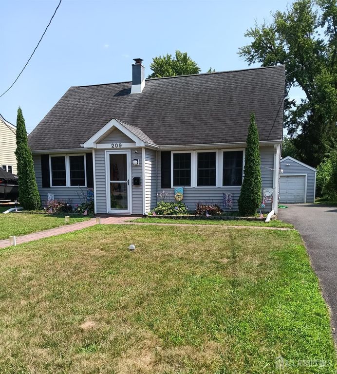 209 Eaton Avenue, Trenton, NJ 08619