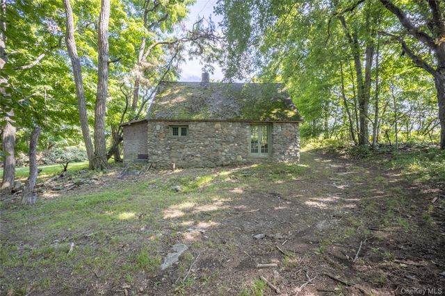 147 Lauer Road, Poughkeepsie, NY 12603