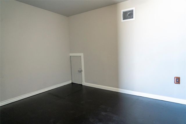 310 S Jensen Drive 1, Houston, TX 77003