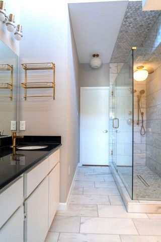 310 S Jensen Drive 1, Houston, TX 77003