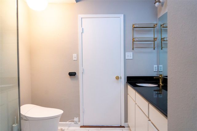 310 S Jensen Drive 1, Houston, TX 77003