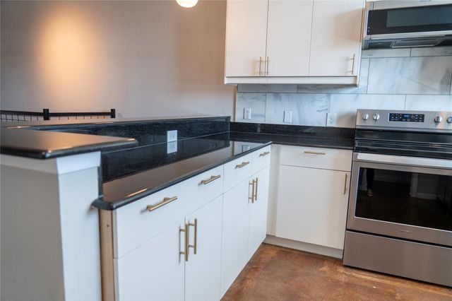 310 S Jensen Drive 1, Houston, TX 77003