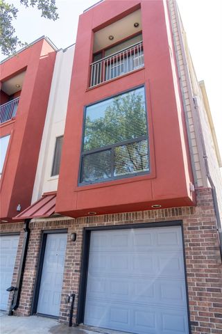 310 S Jensen Drive 1, Houston, TX 77003