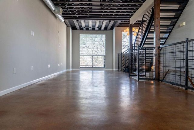 310 S Jensen Drive 1, Houston, TX 77003