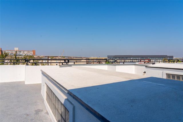 310 S Jensen Drive 1, Houston, TX 77003