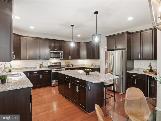 6472 SECOND ST, Alexandria, VA 22312