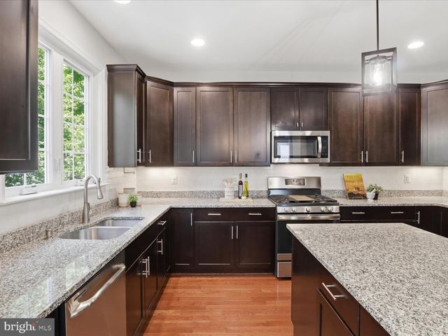 6472 SECOND ST, Alexandria, VA 22312