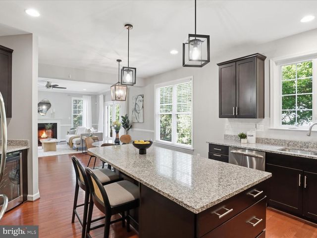 6472 SECOND ST, Alexandria, VA 22312
