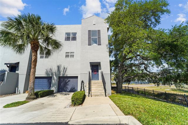 5301 ESCENA COURT, Tampa, FL 33611