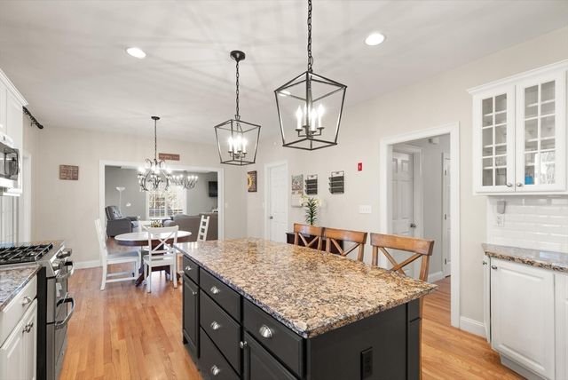 22 Dexter Dr, Rowley, MA 01969