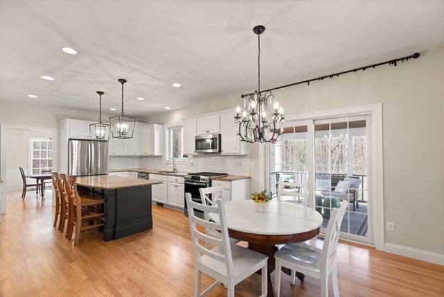 22 Dexter Dr, Rowley, MA 01969