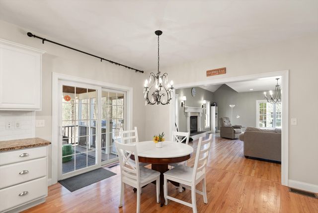 22 Dexter Dr, Rowley, MA 01969