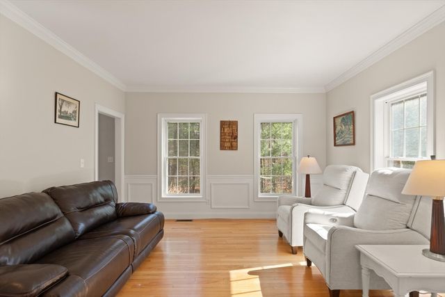 22 Dexter Dr, Rowley, MA 01969