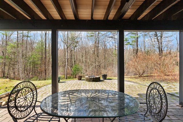 22 Dexter Dr, Rowley, MA 01969