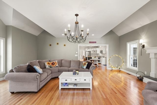 22 Dexter Dr, Rowley, MA 01969