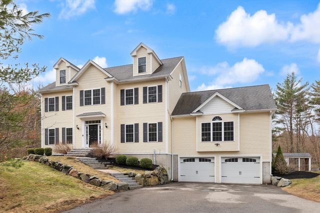 22 Dexter Dr, Rowley, MA 01969