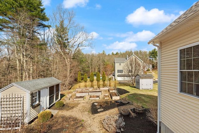 22 Dexter Dr, Rowley, MA 01969