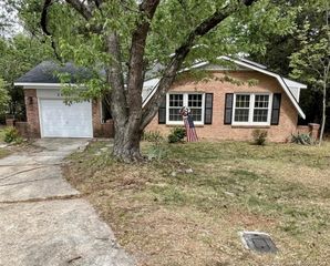 2006 Shiloh Drive, Fayetteville, NC 28304