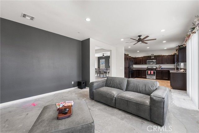 2517 San Madrid, Rosamond, CA 93560