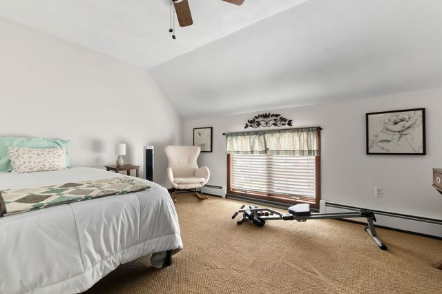 58 Glendale Ave, Peabody, MA 01960