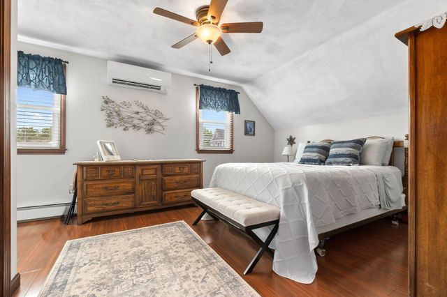 58 Glendale Ave, Peabody, MA 01960