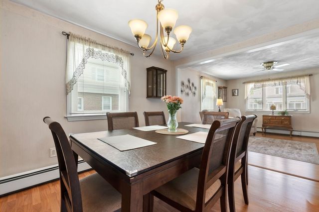 58 Glendale Ave, Peabody, MA 01960