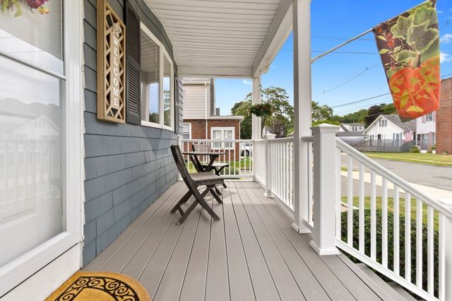 58 Glendale Ave, Peabody, MA 01960
