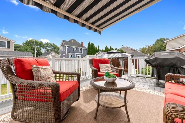58 Glendale Ave, Peabody, MA 01960