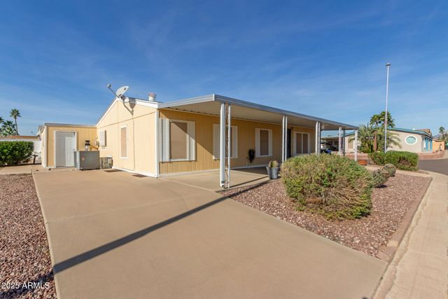 2208 W BASELINE Avenue 137, Apache Junction, AZ 85120