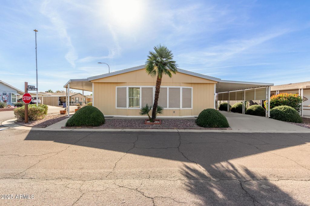 2208 W BASELINE Avenue 137, Apache Junction, AZ 85120