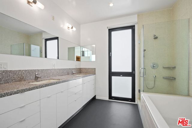 4262 Lincoln Avenue, Culver City, CA 90232