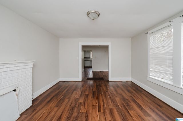 911 12TH AVENUE, Midfield, AL 35228