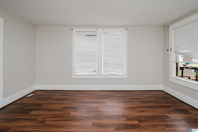 911 12TH AVENUE, Midfield, AL 35228