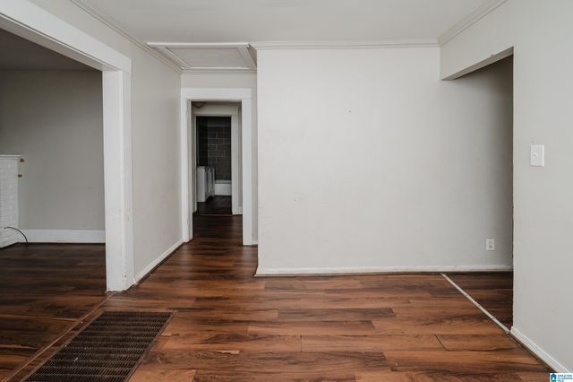 911 12TH AVENUE, Midfield, AL 35228