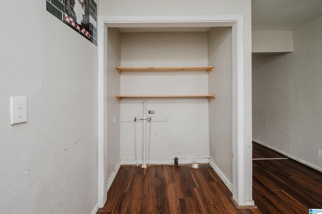 911 12TH AVENUE, Midfield, AL 35228