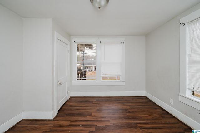 911 12TH AVENUE, Midfield, AL 35228