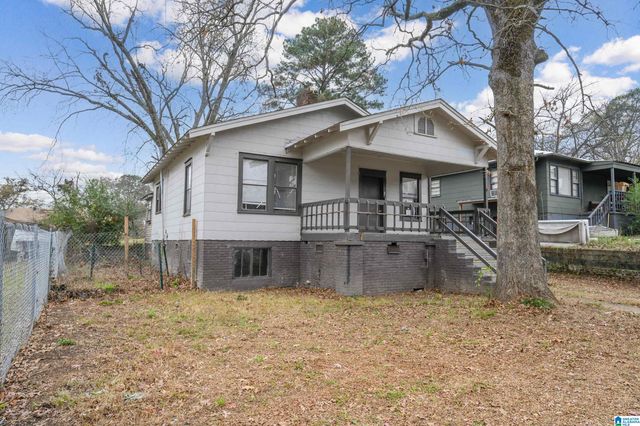911 12TH AVENUE, Midfield, AL 35228