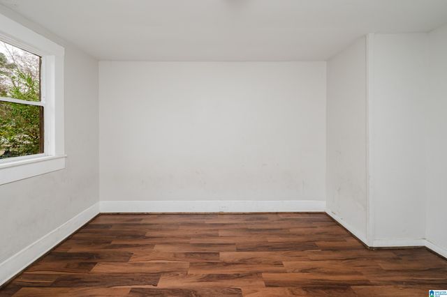 911 12TH AVENUE, Midfield, AL 35228