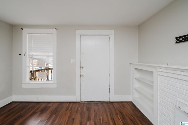 911 12TH AVENUE, Midfield, AL 35228