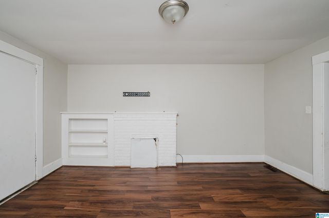 911 12TH AVENUE, Midfield, AL 35228