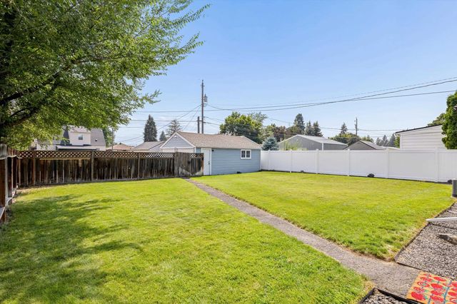 2629 W Crown Ave, Spokane, WA 99205