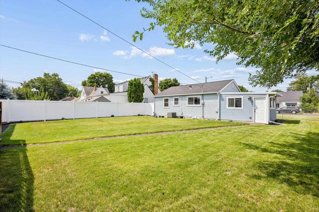 2629 W Crown Ave, Spokane, WA 99205
