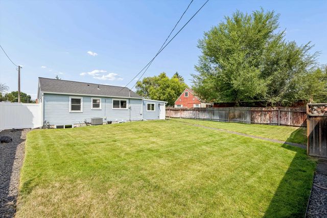 2629 W Crown Ave, Spokane, WA 99205